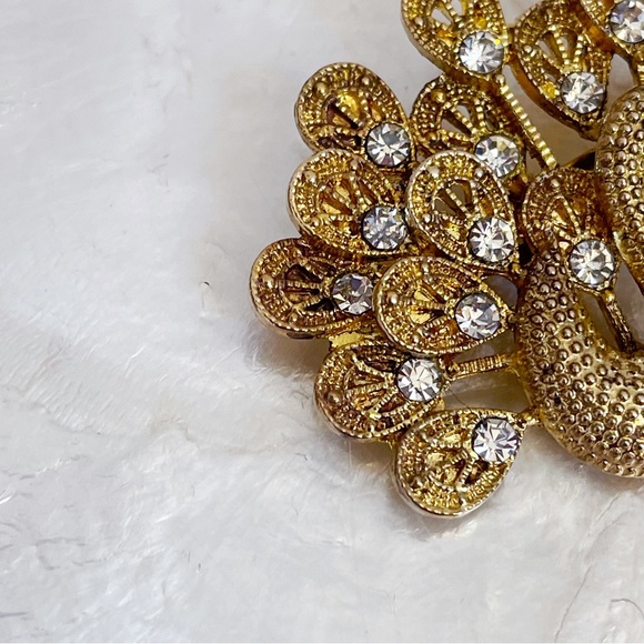 Vintage Gold Tone CZ Peacock Brooch - Picture 7 of 11